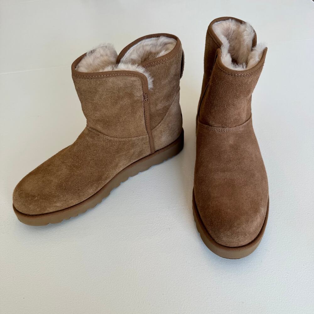 UGG Cory II Shearling Lambswool Boot NWOB Chestnut Brown Suede 1125792 Women